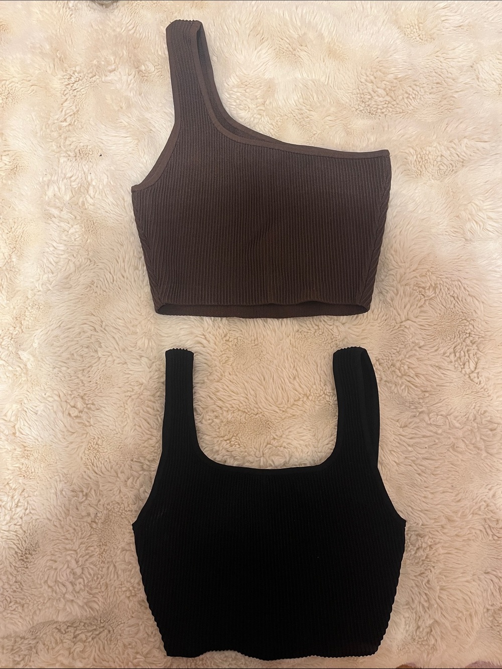 Bundle Aritzia Crop Tops